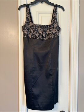 Roulette Black Satin Sheath Dress with Lace Bodice Sz 4